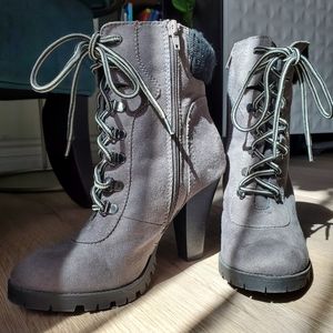 Debs Sweater Ankle Heel Boots NWOT